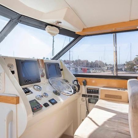 Barco Americano Sotogrande トレグアディアロ エクステリア 写真