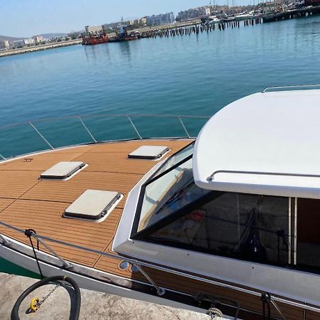 Barco Americano Sotogrande トレグアディアロ エクステリア 写真