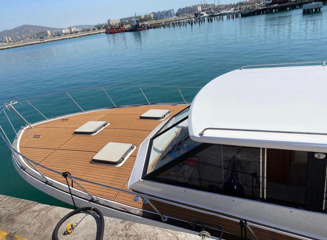 Barco Americano Sotogrande トレグアディアロ エクステリア 写真