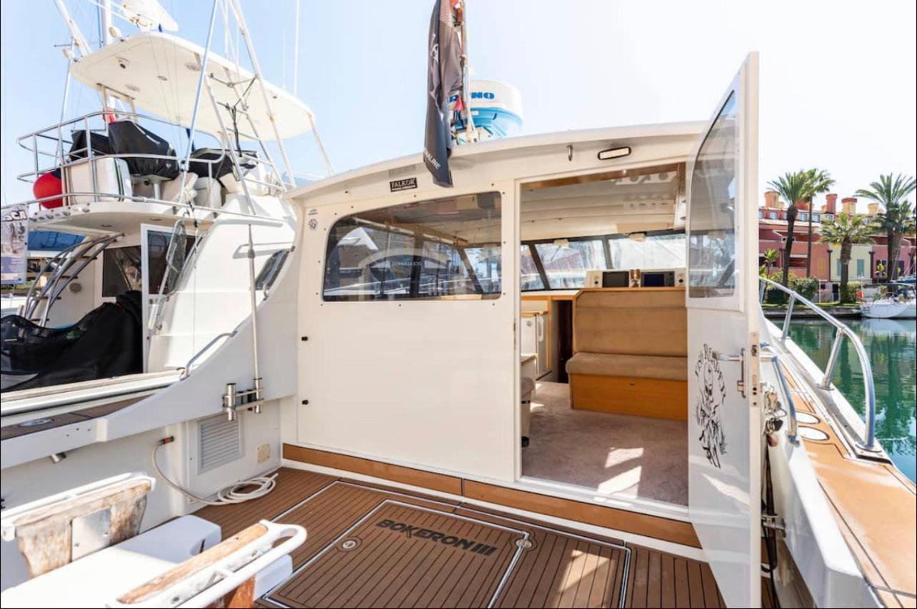 Barco Americano Sotogrande トレグアディアロ エクステリア 写真