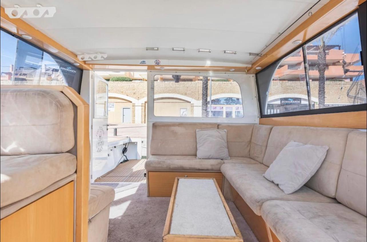 Barco Americano Sotogrande トレグアディアロ エクステリア 写真