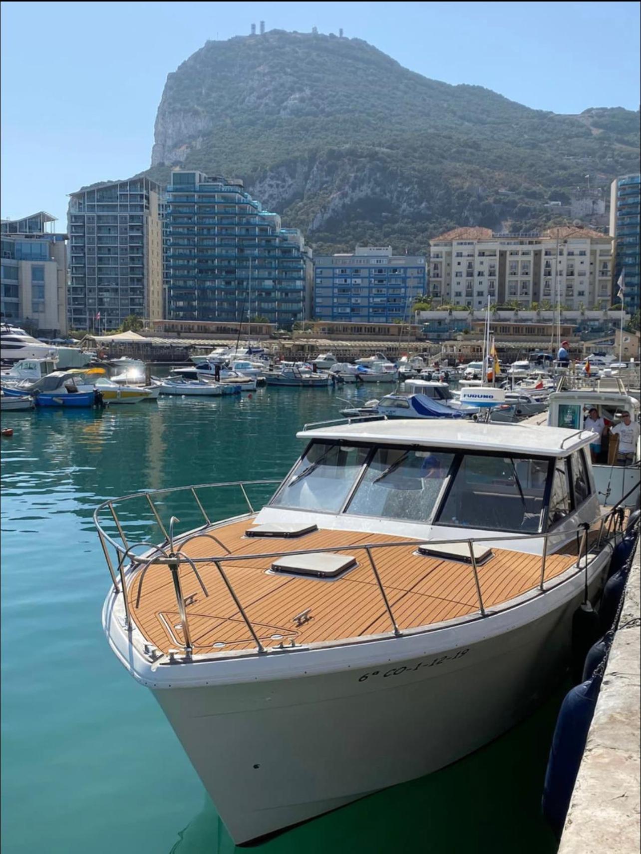 Barco Americano Sotogrande トレグアディアロ エクステリア 写真